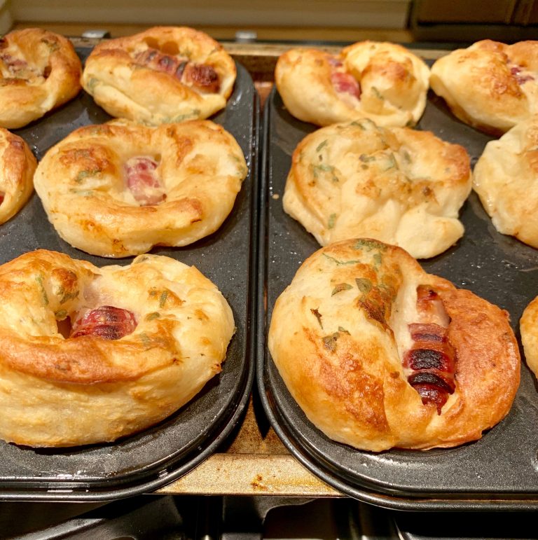 Read more about the article Pigs in Blankets Toad in Hole
