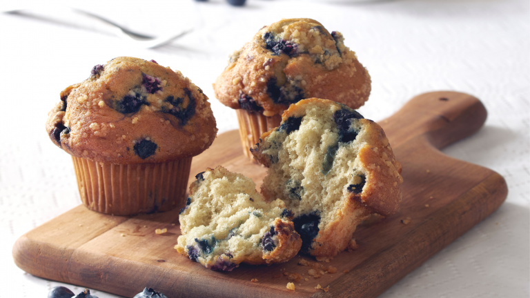 Read more about the article Vegan Blueberry Muffin Recipe (Recipe of the Month January 2023)